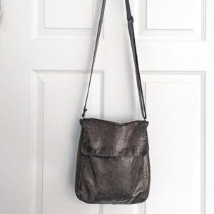 M0851 Leather Shoulder Bag